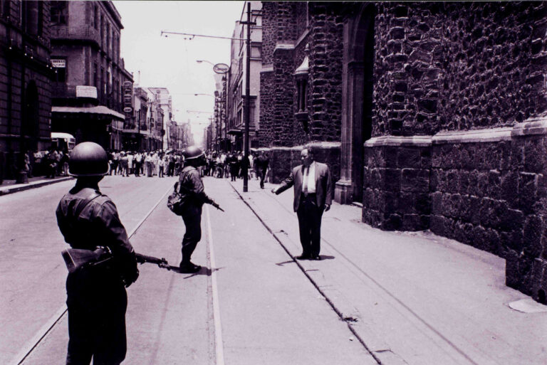 The Emergence of the Urban Masses: Stifling Revolution in Latin America