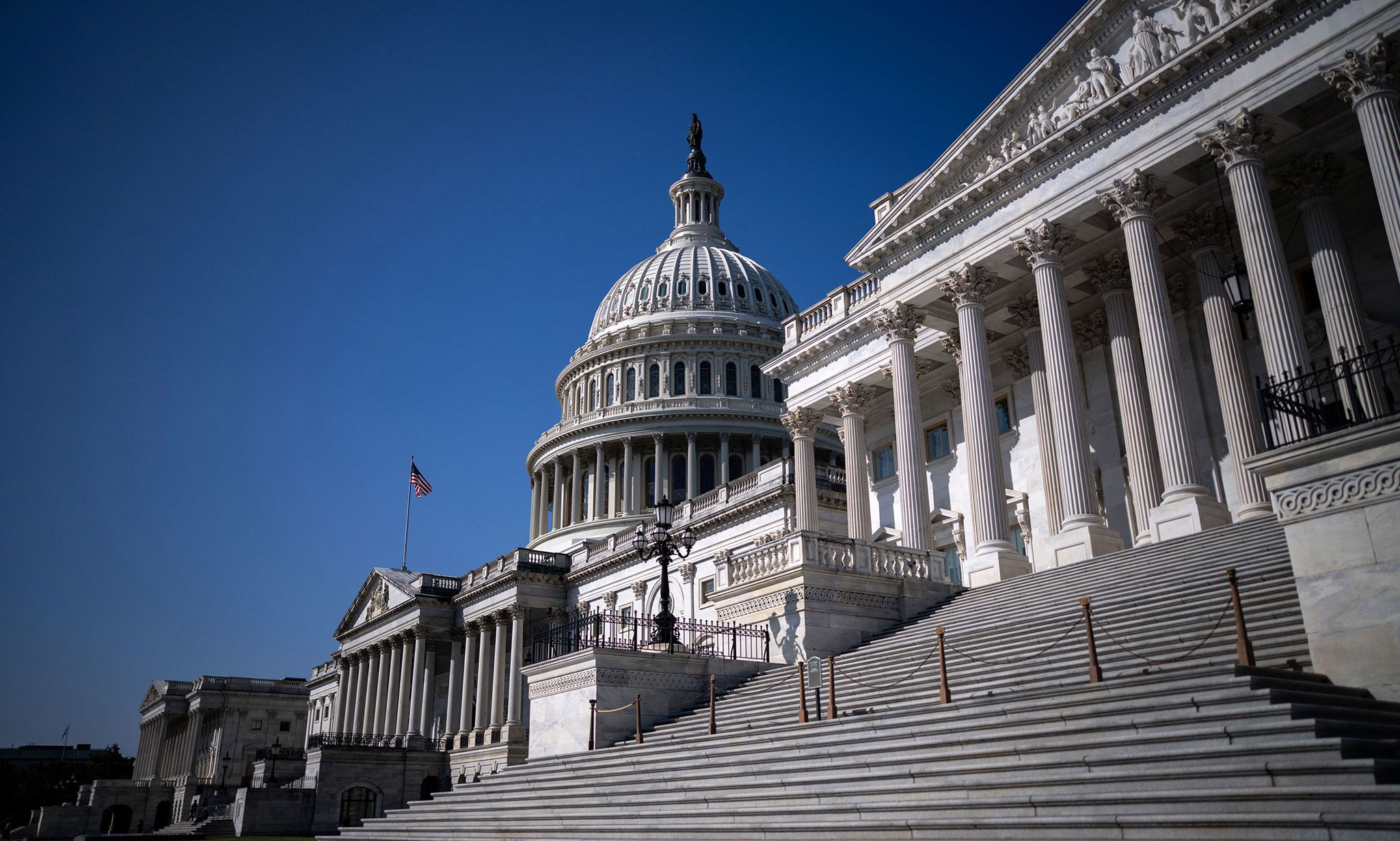 US Senate Lowers Remittance Tax to 1%