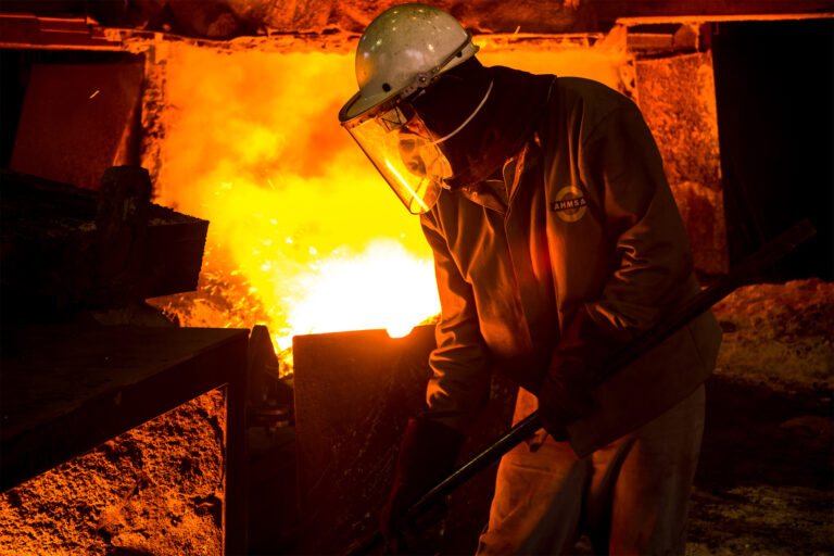 State Will Rescue Steel Plant Together with Workers, Says Sheinbaum