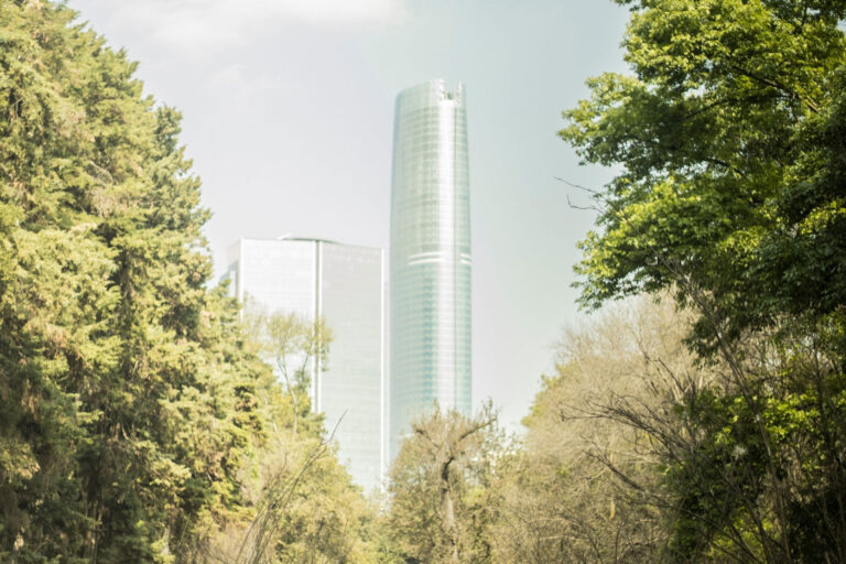 Torre Mítikah left Xoco with Little Water, Classism & Aggression