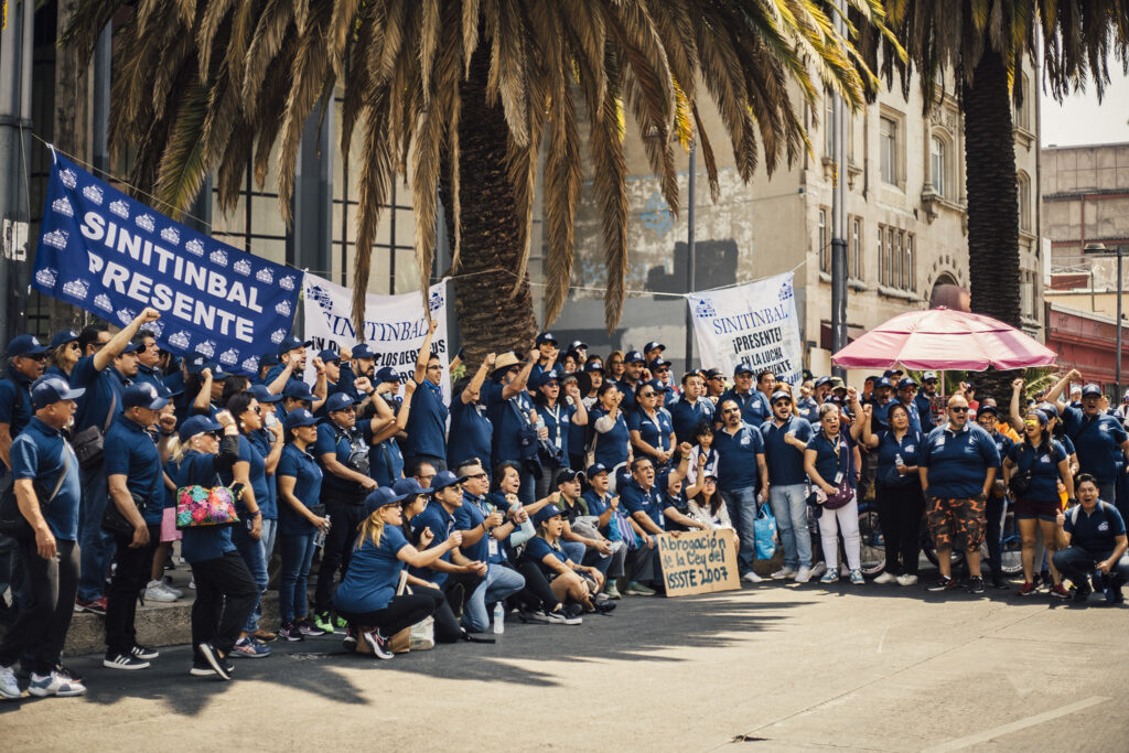 Mexican Legislators Approve Protection for Public Sector Union Autonomy