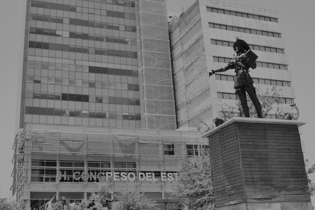 Bañogate & Openings for the Right