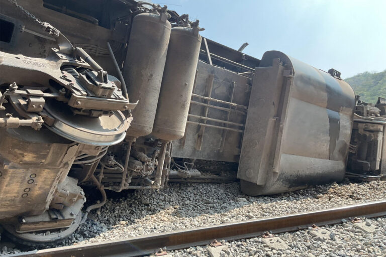 Presidents of Cuba & Venezuela Express Solidarity & Send Condolences After Train Derailment