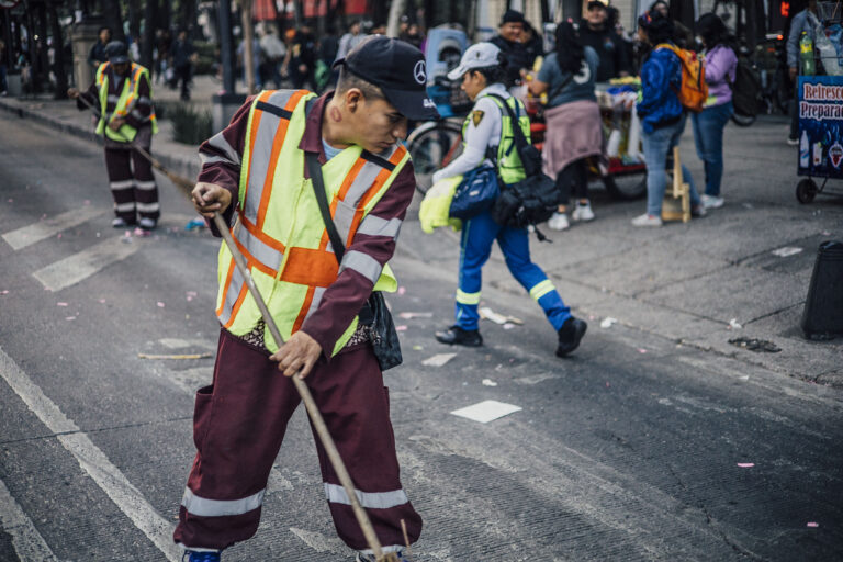 Bill Proposes Six More Vacation Days for Mexican Workers