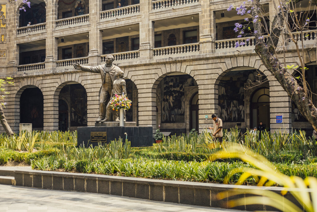 Education Dissident Marx Arriaga “remains the voice of the state, let’s not be fooled”: Specialists & Teachers