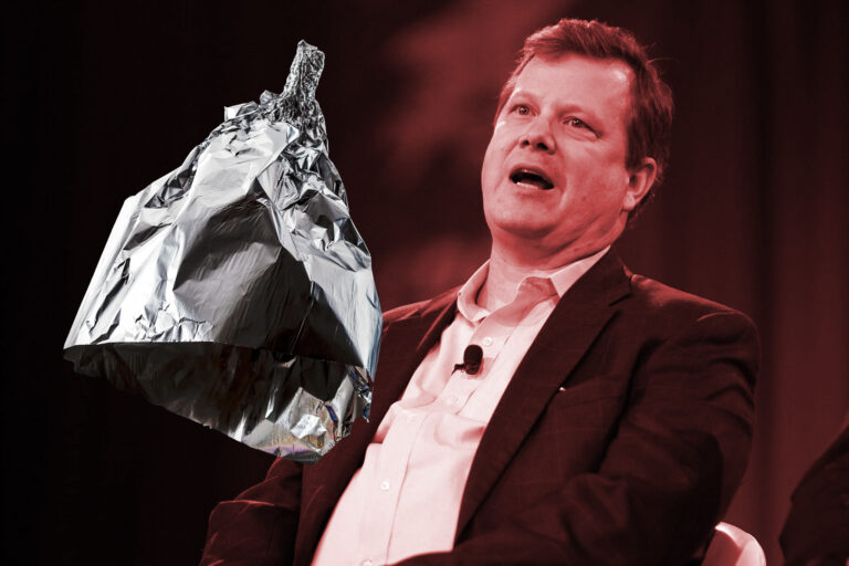 Mexico Conspires to Invade US, says Book Promoted by Trump