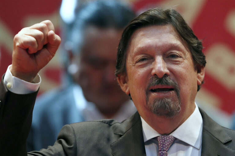 Mineros leader Gómez Urrutia says There are Those Who Want to Eliminate Unions