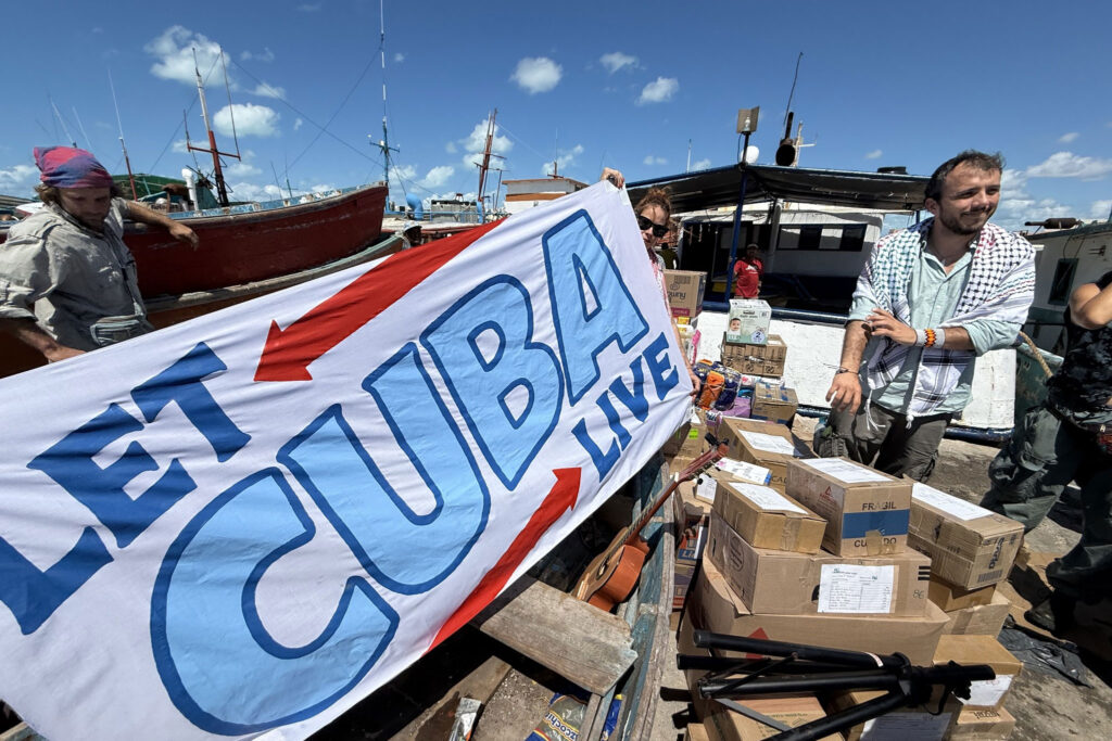 30 Tons of Aid Departs for Cuba from Puerto Progreso, Yucatán