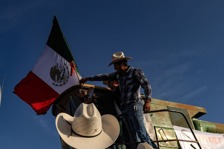 Farmers Will Blockade World Cup if Government Doesn’t Address Agricultural Crisis