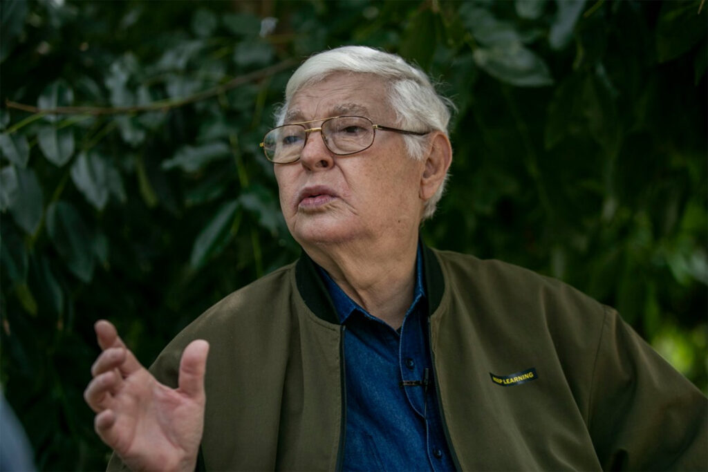 “That a poor right-winger votes for Trump or Milei is a result of cognitive warfare”: Omar González