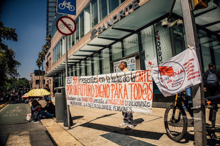 CNTE Defines its Political Course for Repeal of 2007 ISSSTE Law