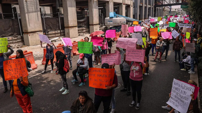 San Antonio Abad Residents Demand Expropriation of Collapsed Building for Social Housing