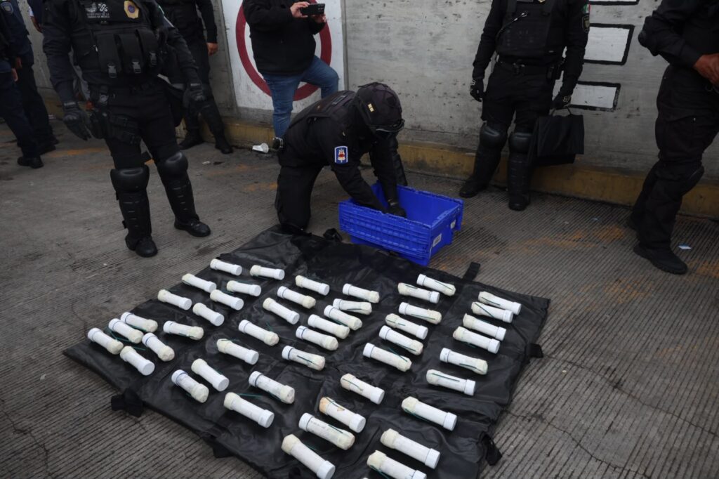 Authorities Seize 59 Homemade Explosives on Bus Bound for CNTE Solidarity March