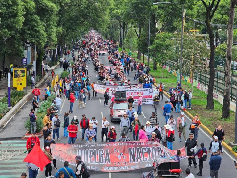 CNTE Marches in Chiapas to ‘Keep Up the Pressure’ for Repeal of Education Reform and ISSSTE Law
