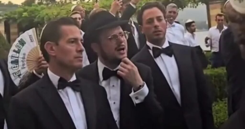 Peña Nieto Filmed Next to Controversial Israeli Contractor