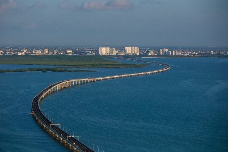 Physical Investment in the Mexican Government’s Strategic Projects Grows