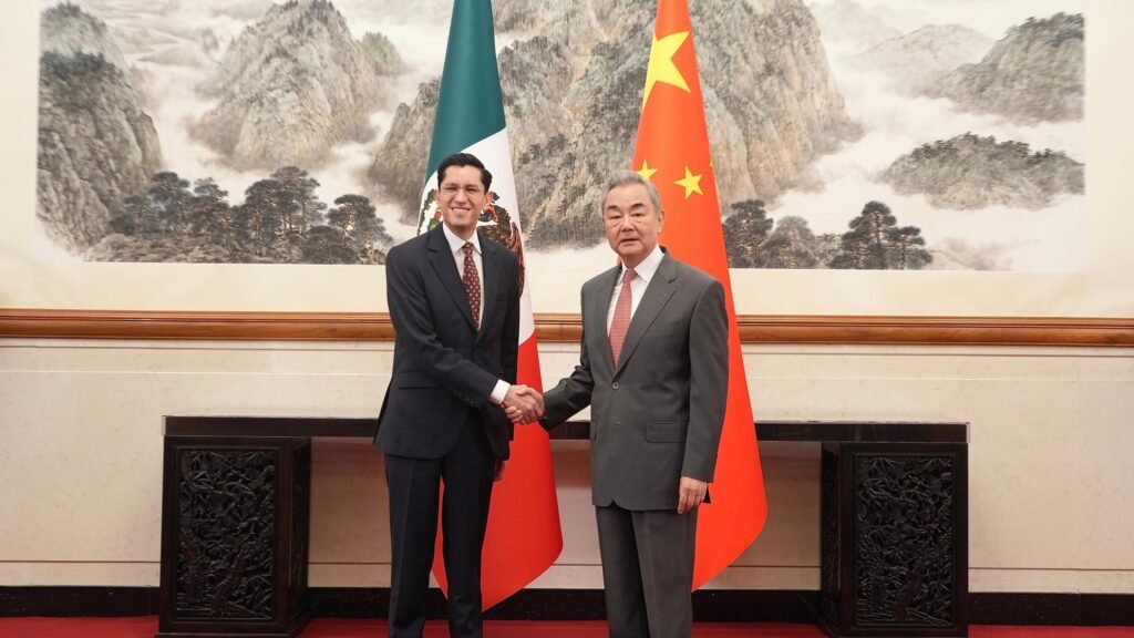 China Backs Mexico Against Foreign Interference and Calls to Strengthen Cooperation During Roberto Velasco’s Visit