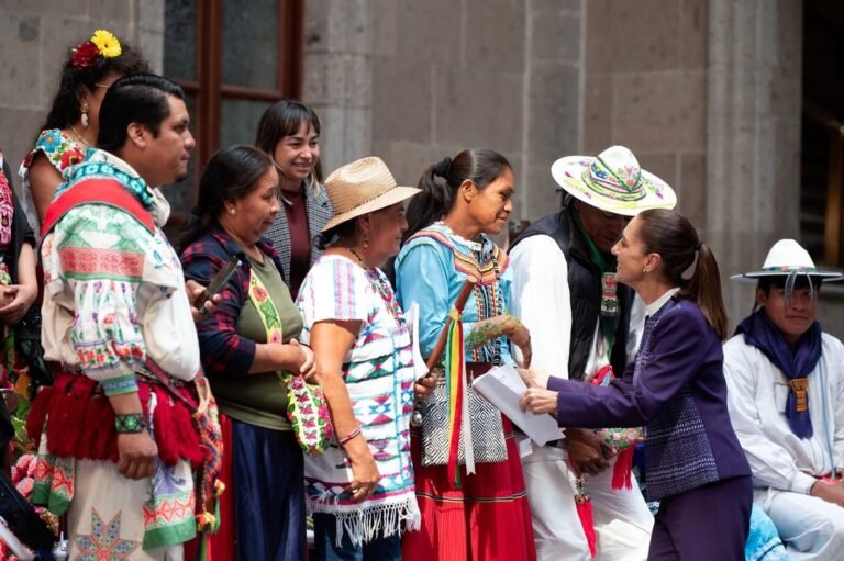 Indigenous and Afro-Mexican Communities “Lead the Way” in Analysis for the General Law on Peoples, Sheinbaum Says