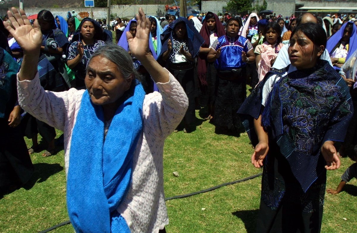 Ceremony in San Cristóbal de Las Casas during the signing of the Unity Pact of religious associations