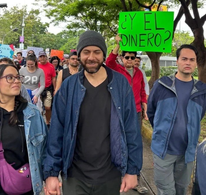 Residents of the Guadalajara Metropolitan Area march to demand clean water