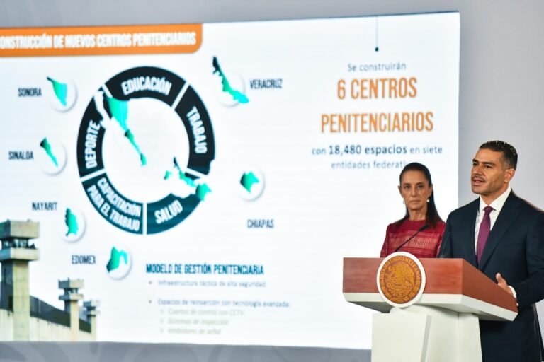 Omar García Harfuch presents the plan for six new prisons as President Claudia Sheinbaum listens